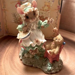 Mouse tales collectibles. Little miss muffet.